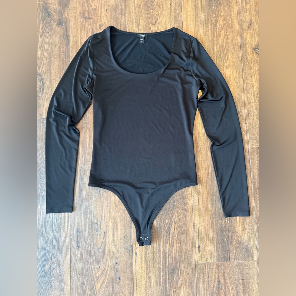 Express Body Contour Women’s Black Thong Bodysuit Size Small Stretch